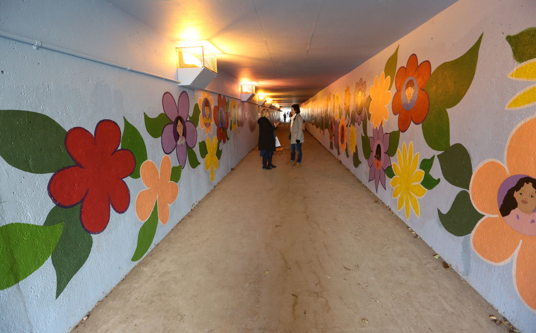 HAWTHORNE TUNNEL MURAL DEDICATION